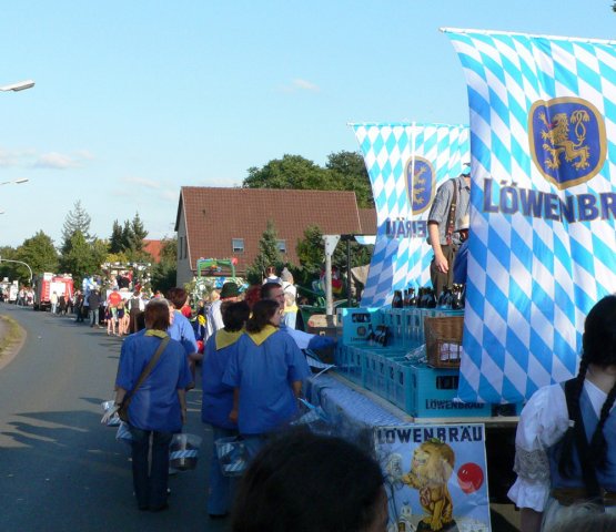 24_Umzug_Markt_2008