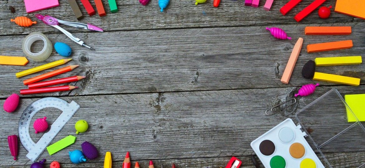 school-tools-g03e2bef69_1280