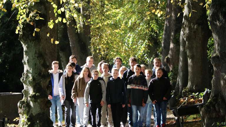 30048786-aktuell-sind-im-projektfrieden-der-oberschule-langwedel-junge-leute-aus-dem-jahrgang-10-unterwegs-gesucht-werden-juengere-nachfolger-am-mittwoch-nahm-1s70